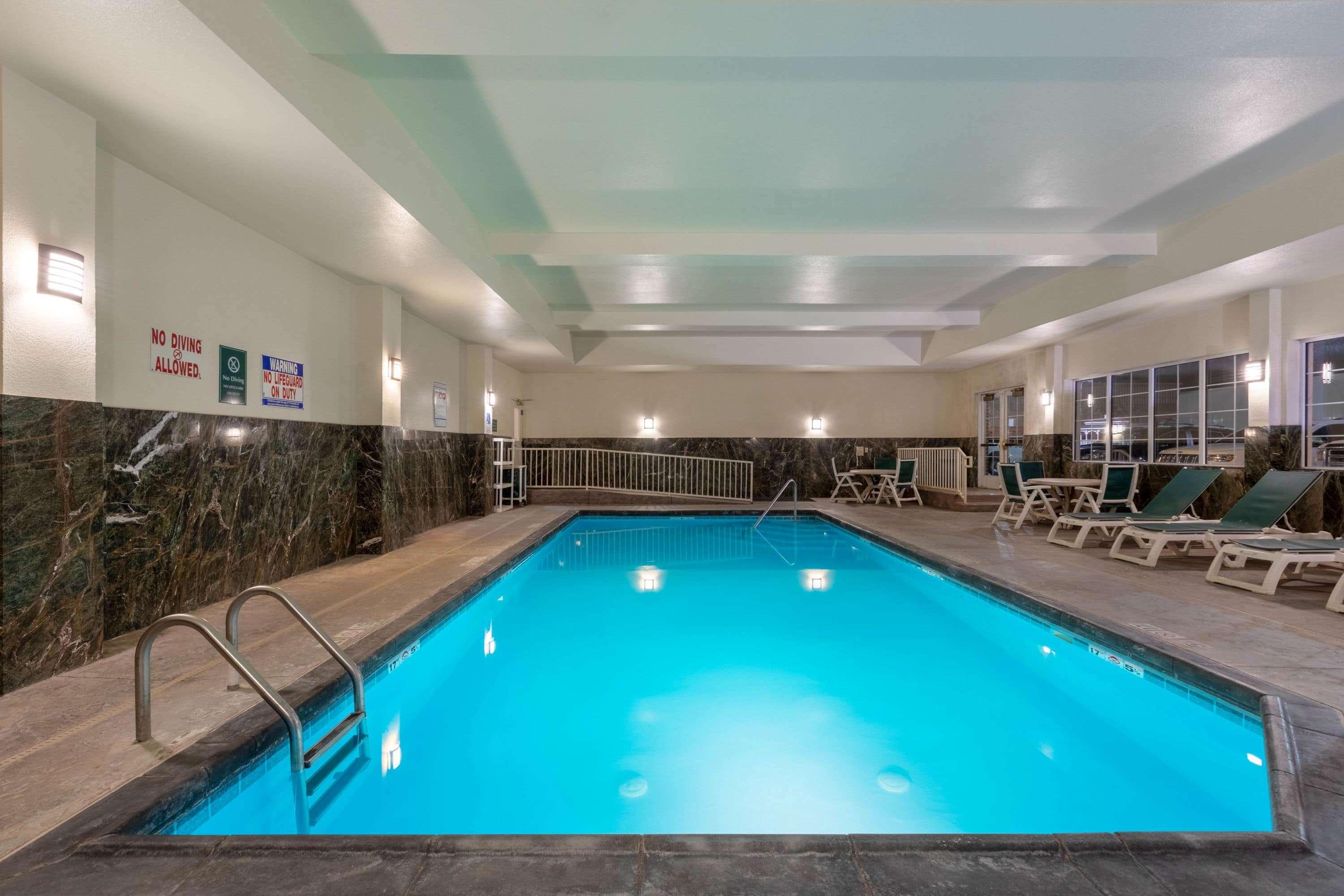 La Quinta By Wyndham Dodge City Exteriör bild