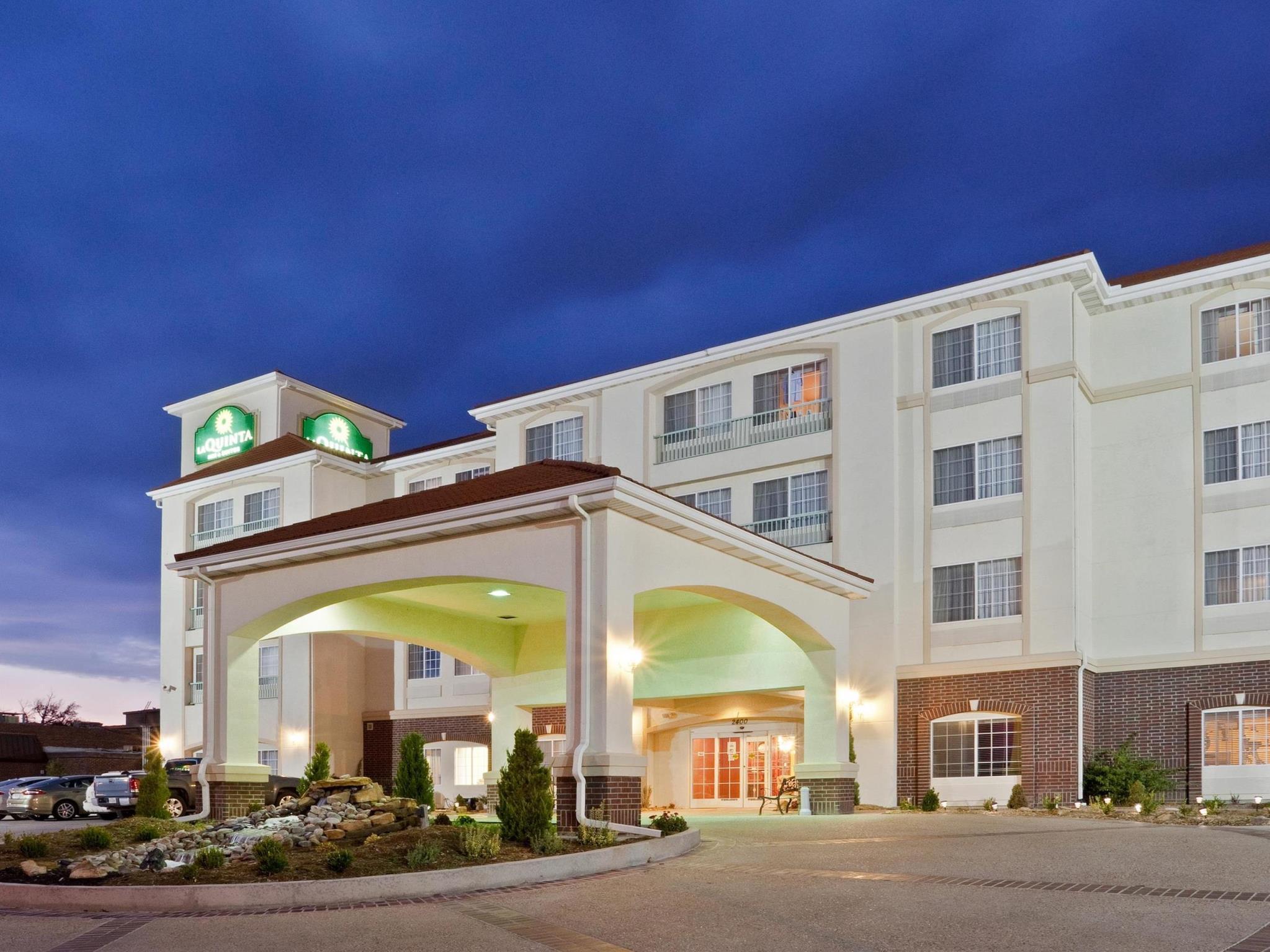 La Quinta By Wyndham Dodge City Exteriör bild